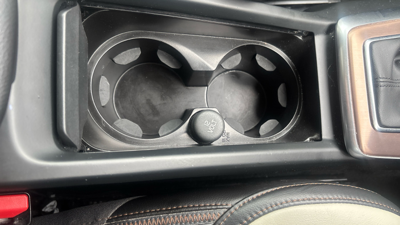 Volvo V40 D2 [120] Cross Country Pro 5dr Geartronic Diesel Hatchback